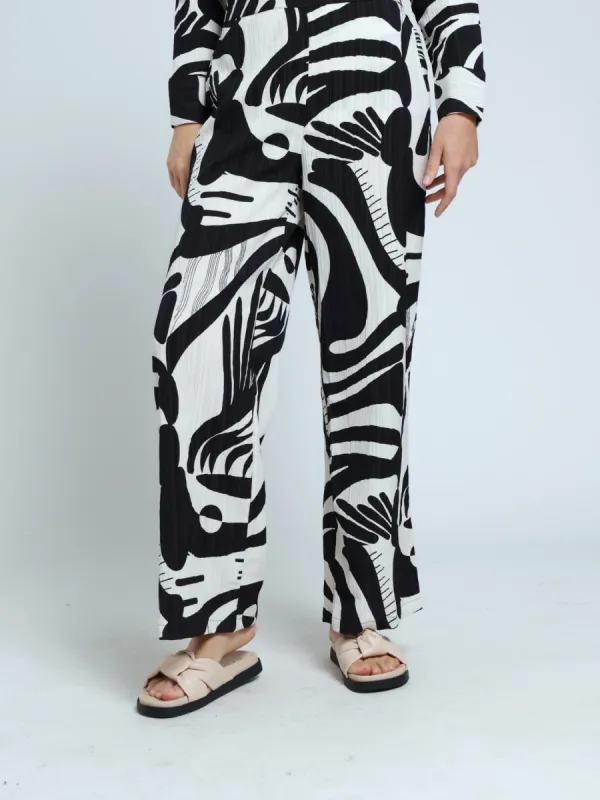 Textured Plisse Wide Leg Pant - Black/White sold by Edgars