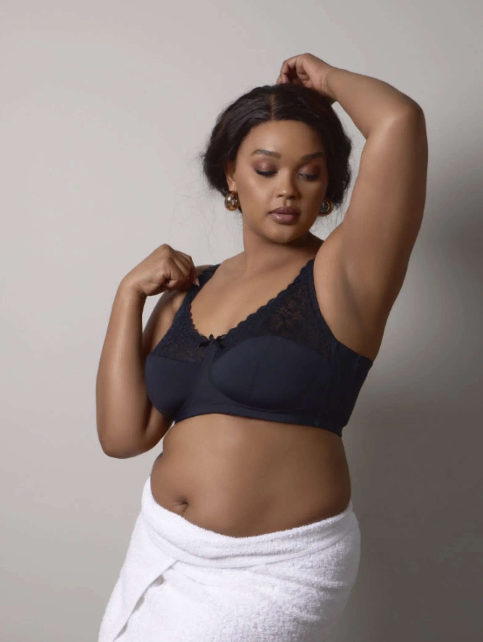 2 Pack Lace Wireless Bra - Beige/Black sold by Edgars product image thumbnail 5