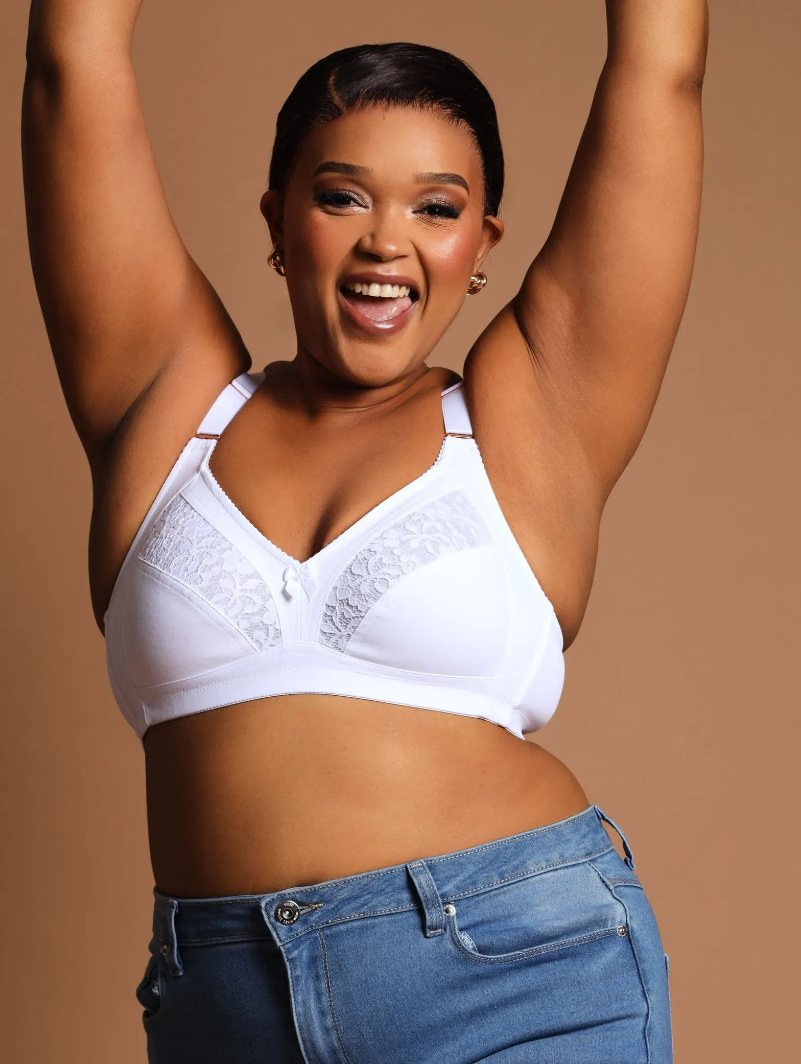 2 Pack M-Frame Total Support Bra - Beige/White sold by Edgars product image thumbnail 5