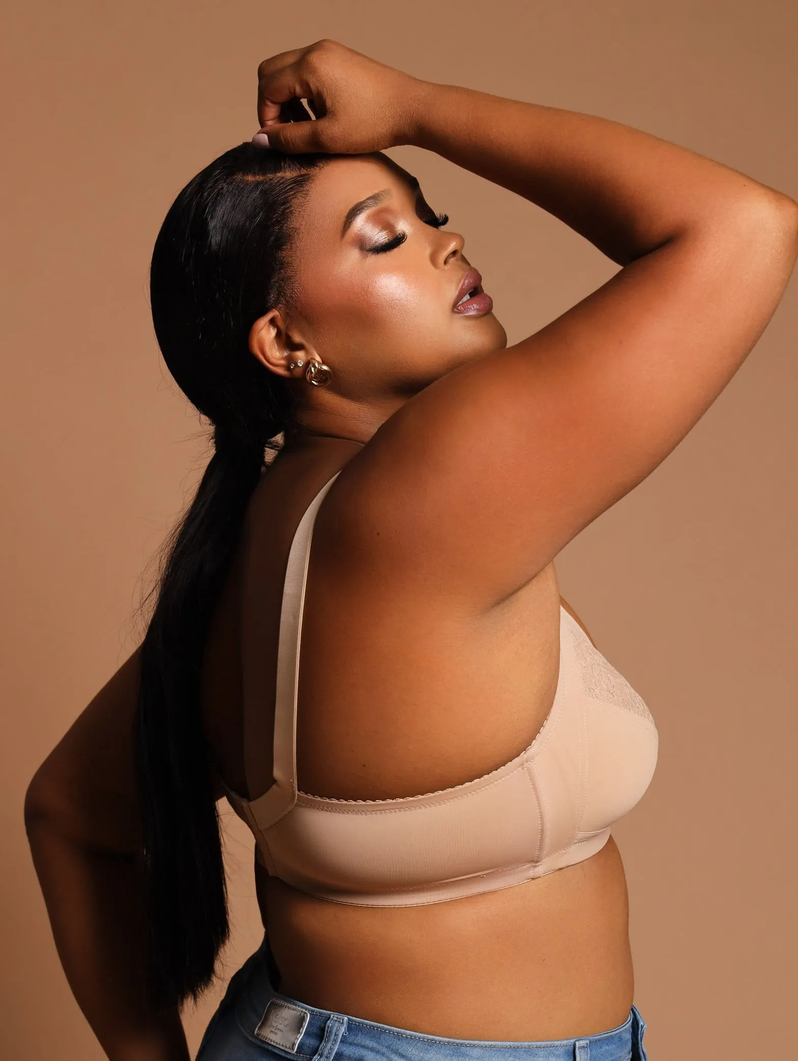 2 Pack M-Frame Total Support Bra - Beige/White sold by Edgars product image thumbnail 2