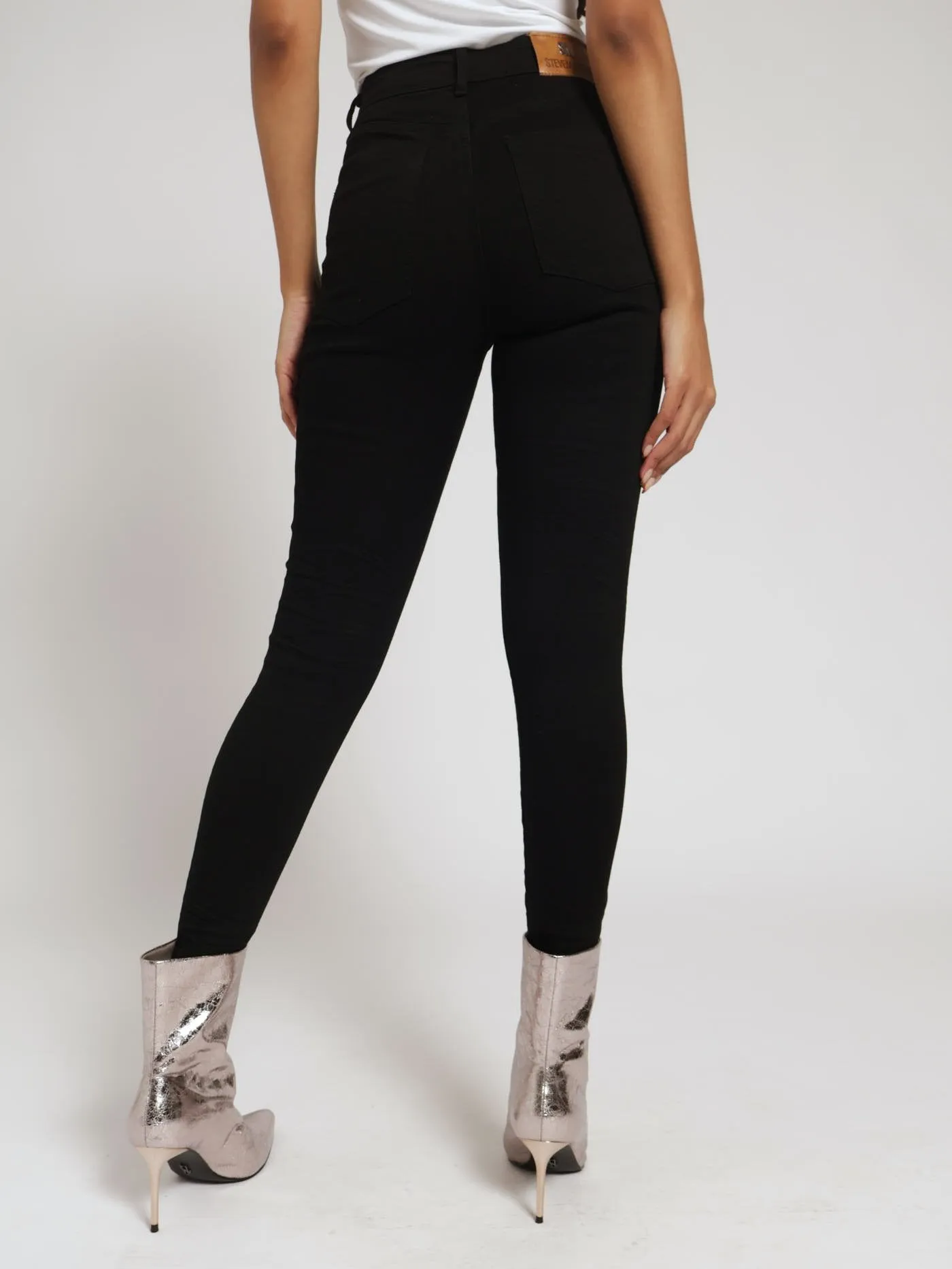 Eva Curvy Skinny Denim Jeans - Black sold by Edgars product image thumbnail 3