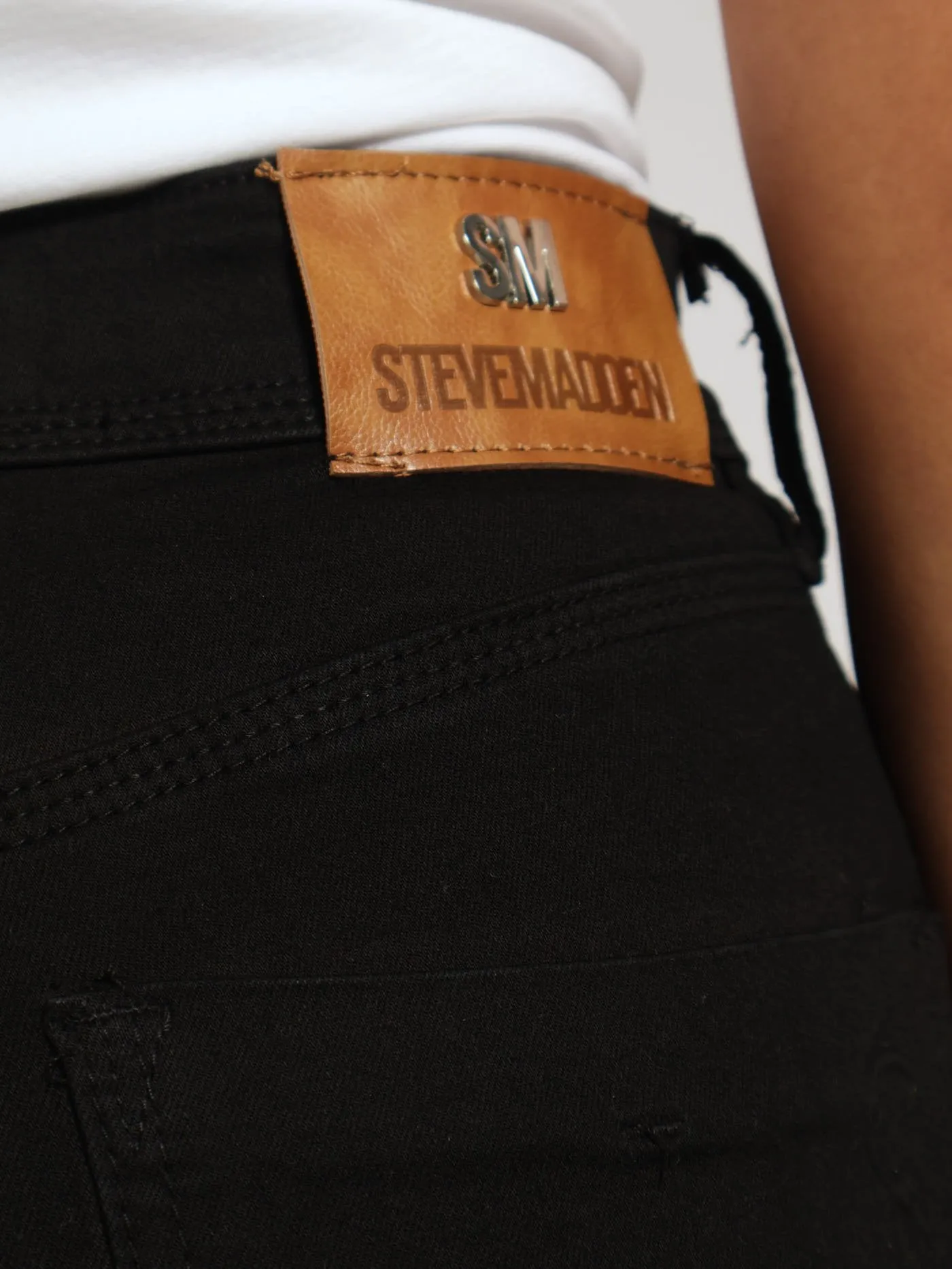 Eva Curvy Skinny Denim Jeans - Black sold by Edgars product image thumbnail 4