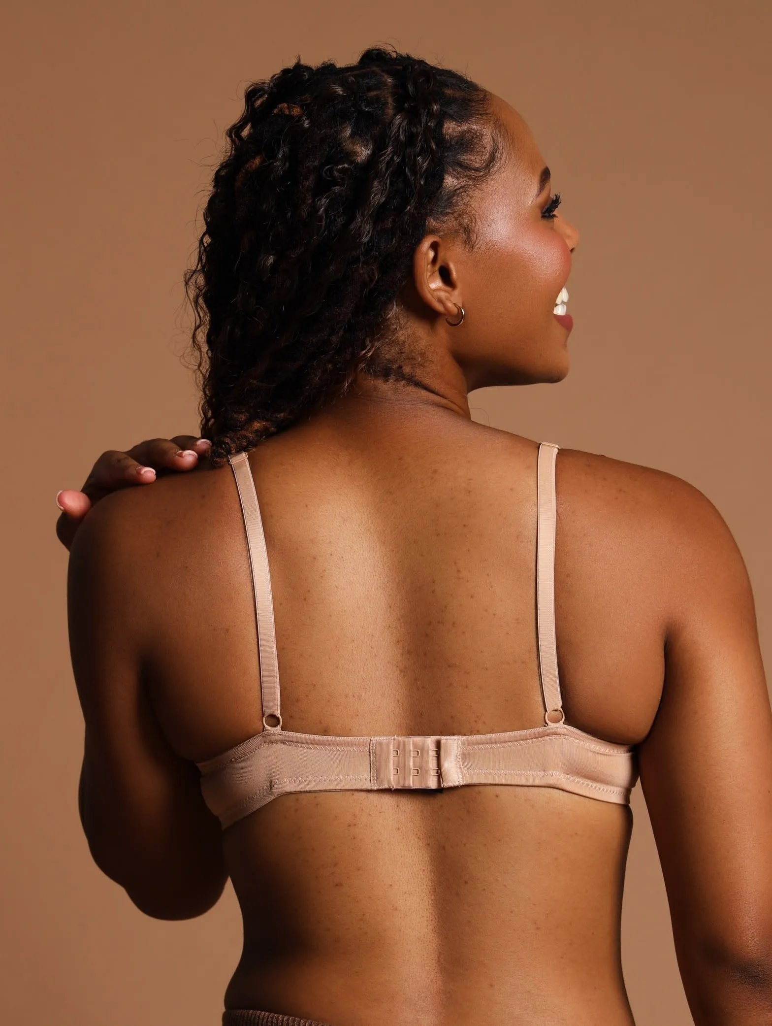 Ladies 2 Pack T-Shirt Bra - White/Beige sold by Edgars product image thumbnail 5