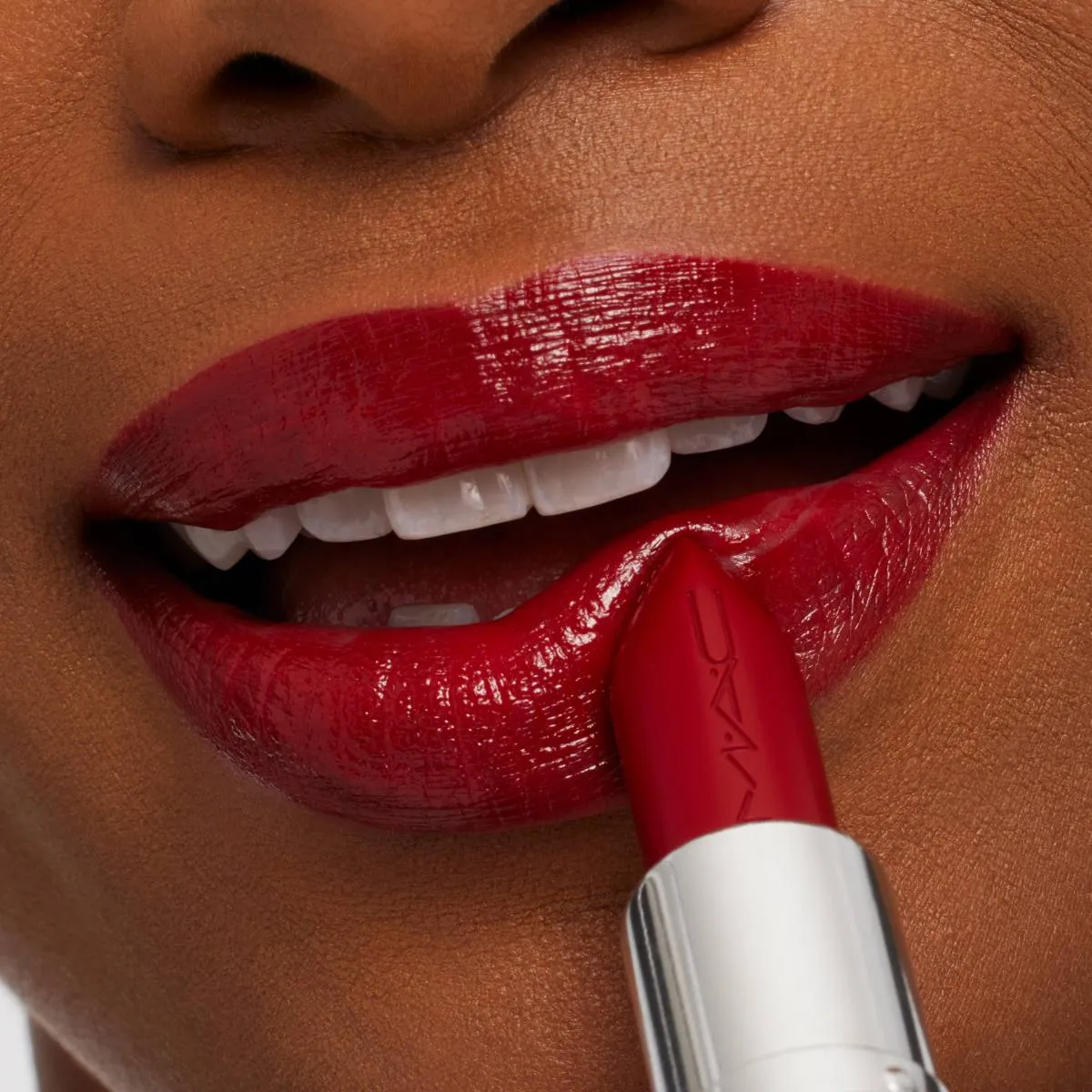 M·A·Cximal Sleek Satin Lipstick / Mini M·A·C sold by Edgars product image thumbnail 4