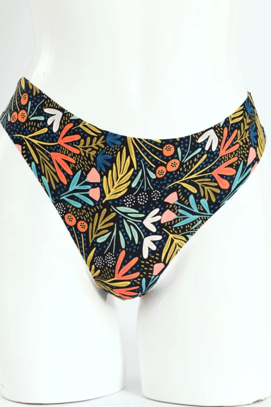 3 Pack Thong Panties - Dark Floral/Dirty Pink/Black sold by Edgars 
