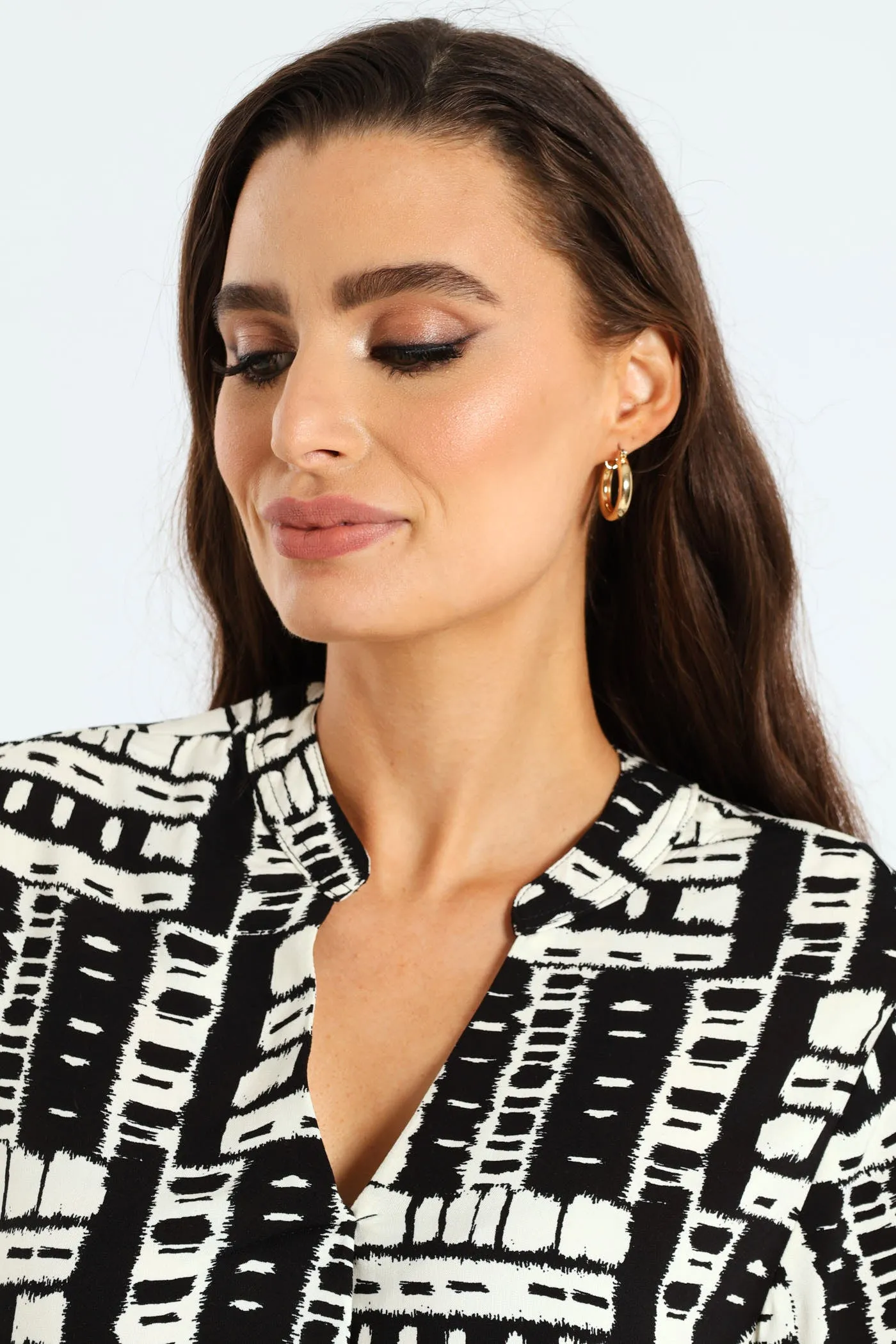 Pleat Front Mandarin Collar Shift Dress - Black/White sold by Edgars product image thumbnail 5