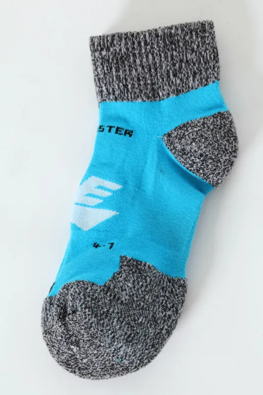 Single No Blister Sport Socks - Turquoise sold by Edgars 
