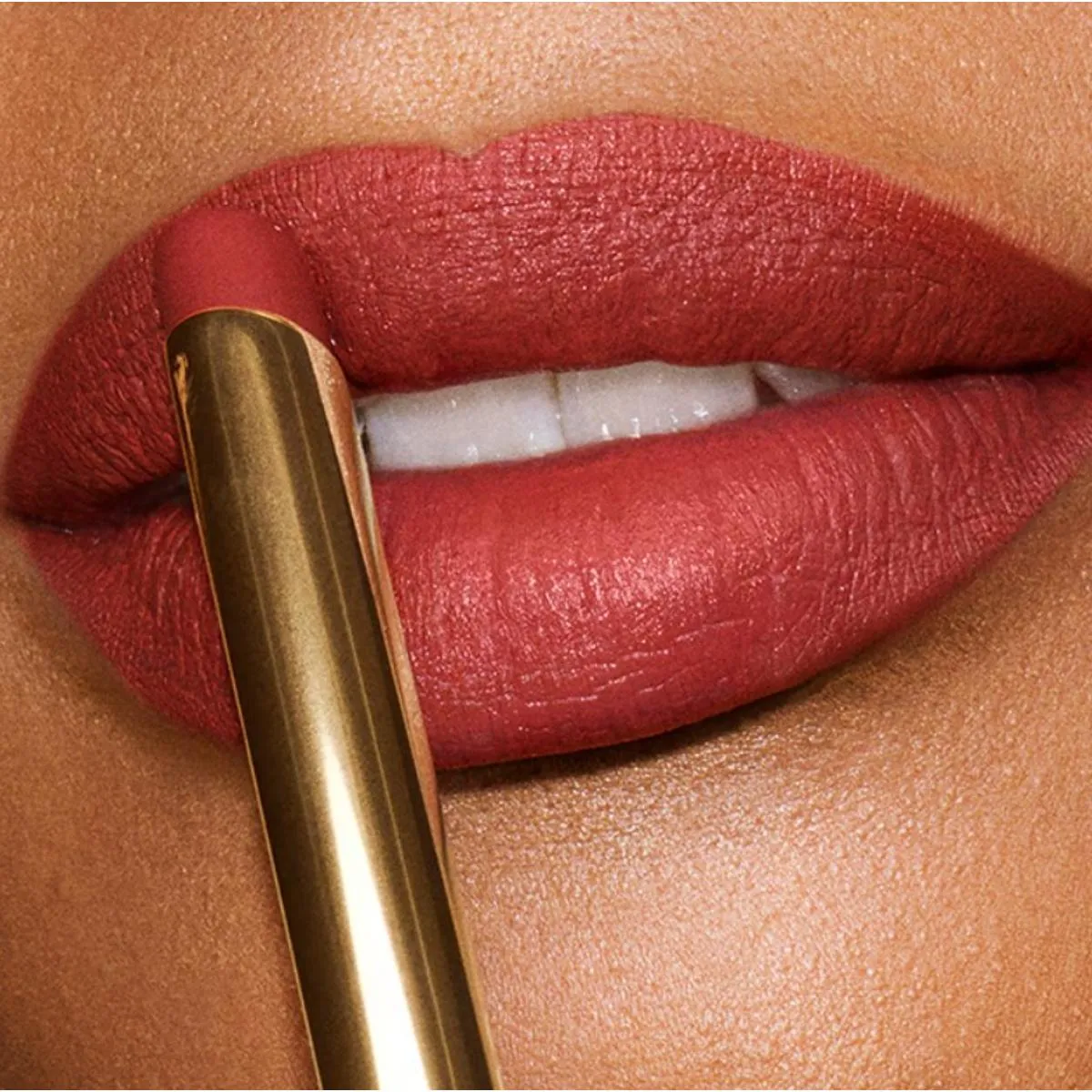 Pure Color Explicit Silk Matte Lipstick sold by Edgars product image thumbnail 3