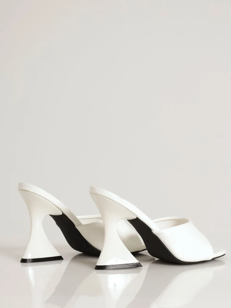 Ladies Hi Shaped Patent Push In Mule - White sold by Edgars product image thumbnail 3