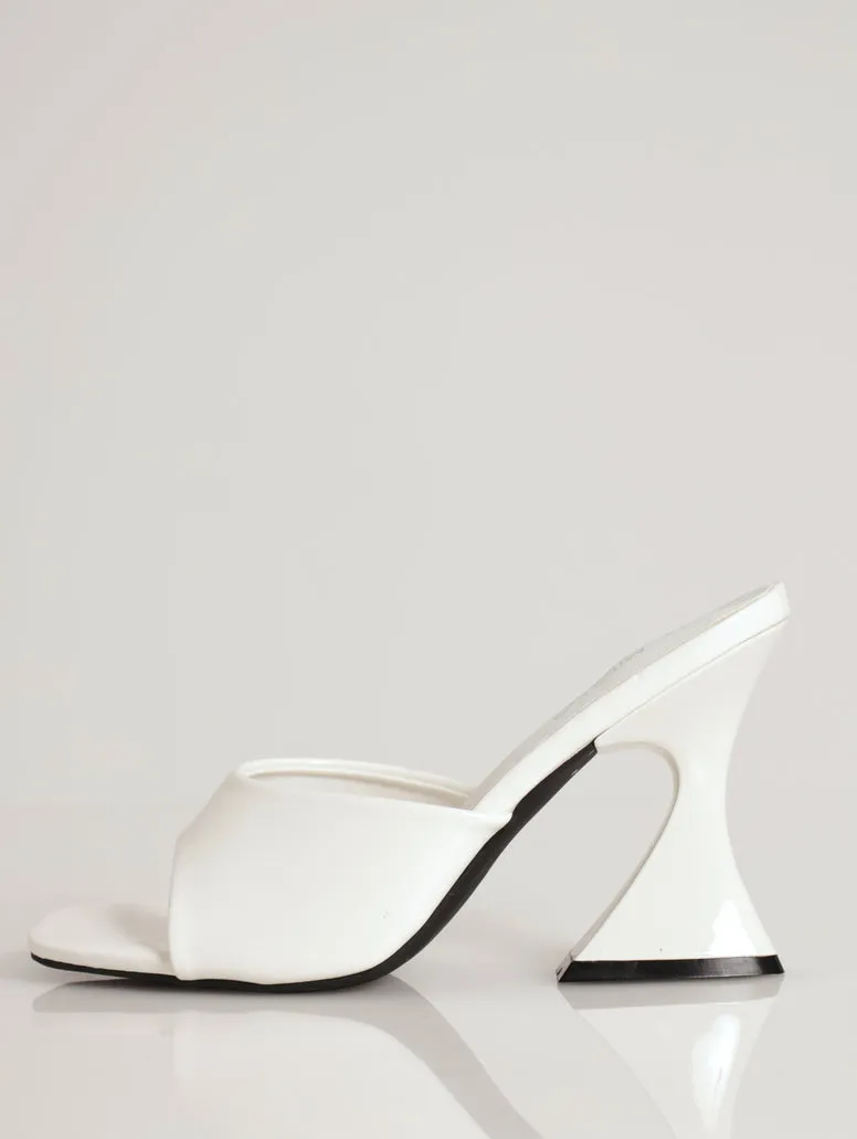 Ladies Hi Shaped Patent Push In Mule - White sold by Edgars product image thumbnail 2