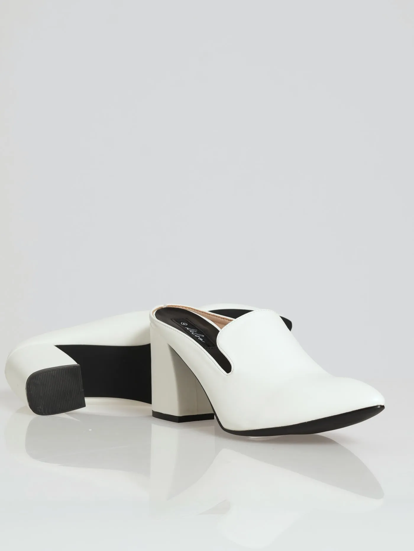 Textured Push In Albert Cut Court Heel - White sold by Edgars product image thumbnail 4