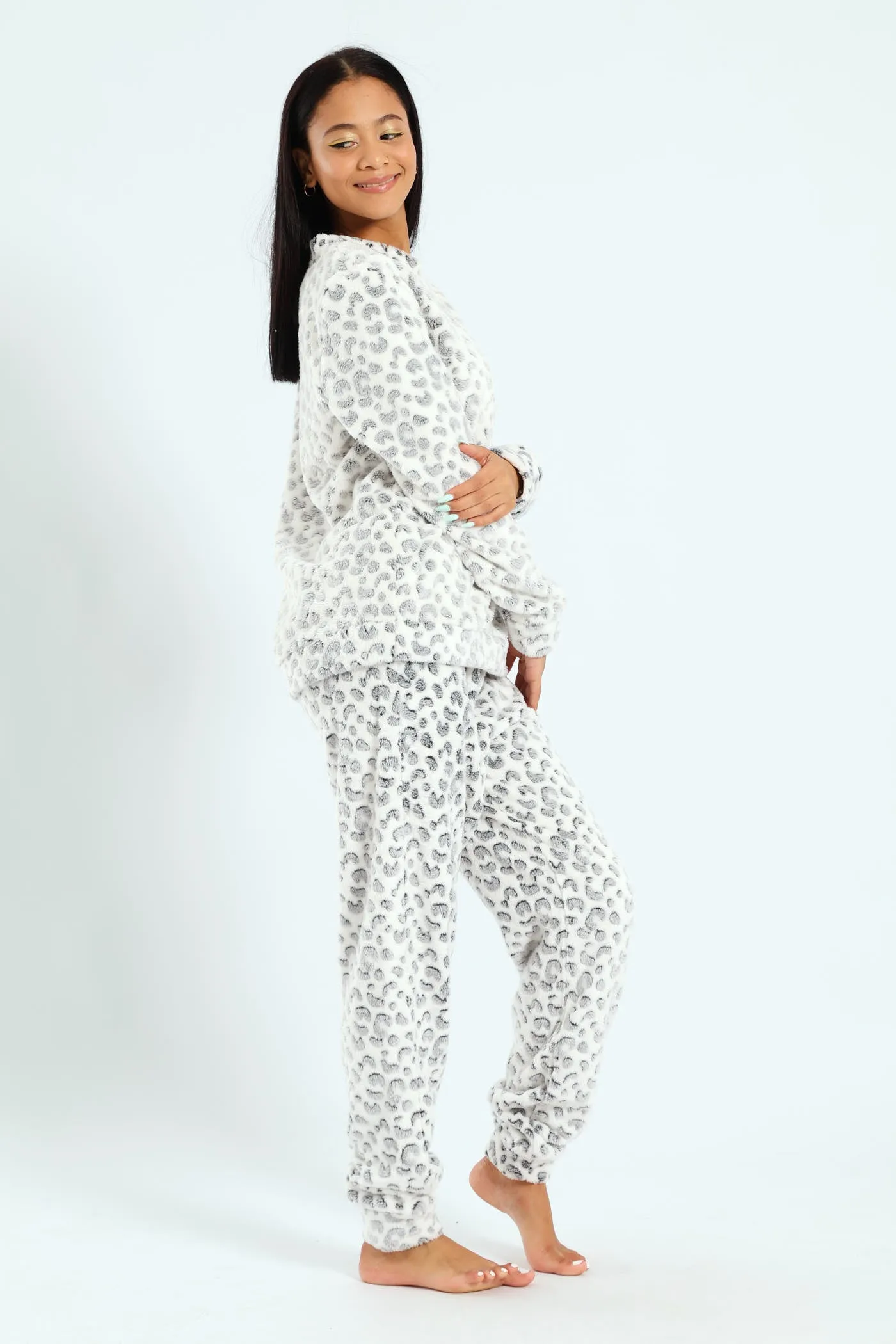 Long Sleeve & Cosy Jogger Sleep Set - Cream sold by Edgars product image thumbnail 4