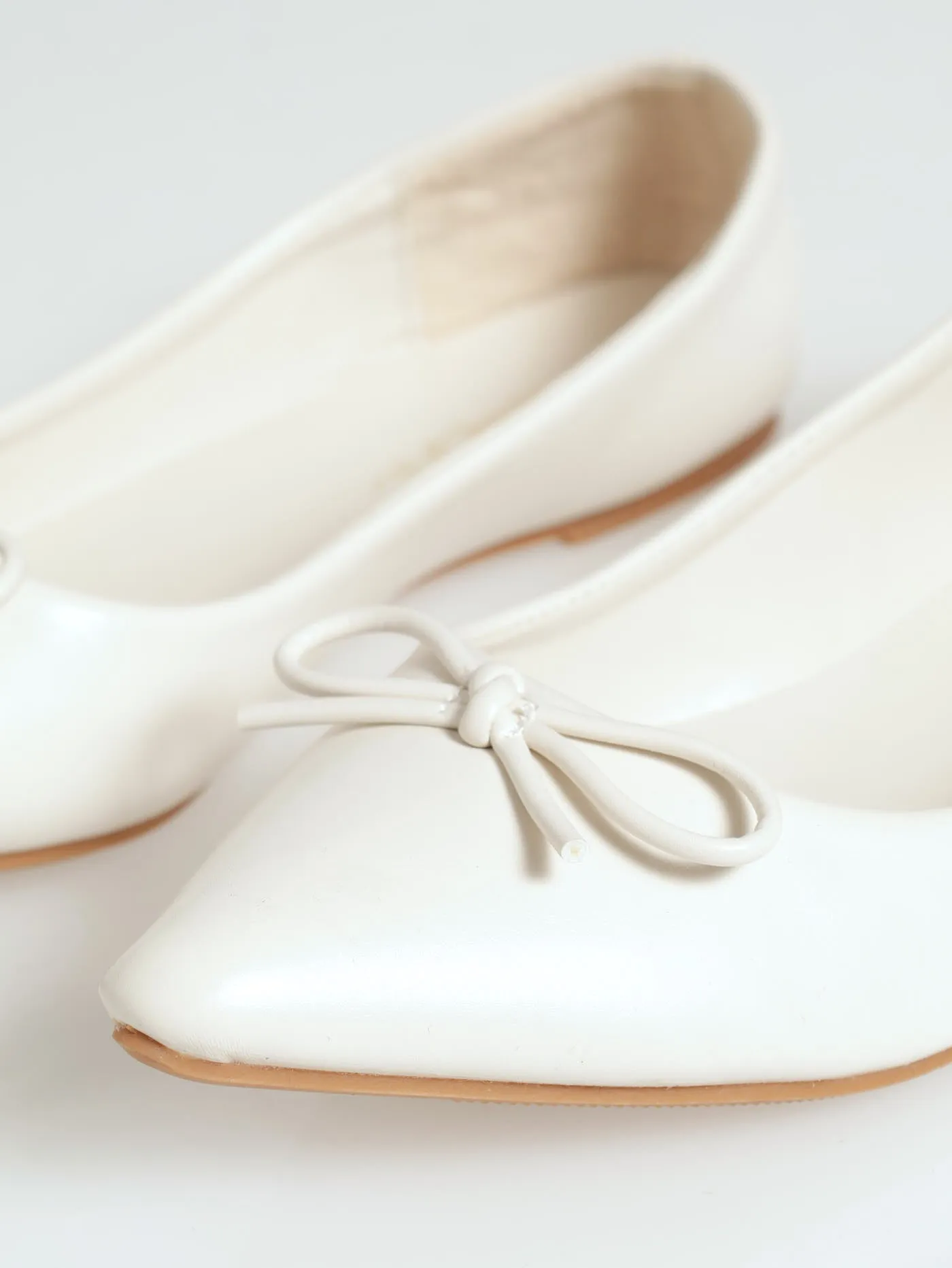 Pointed Bow Pumps - Off White sold by Edgars product image thumbnail 4