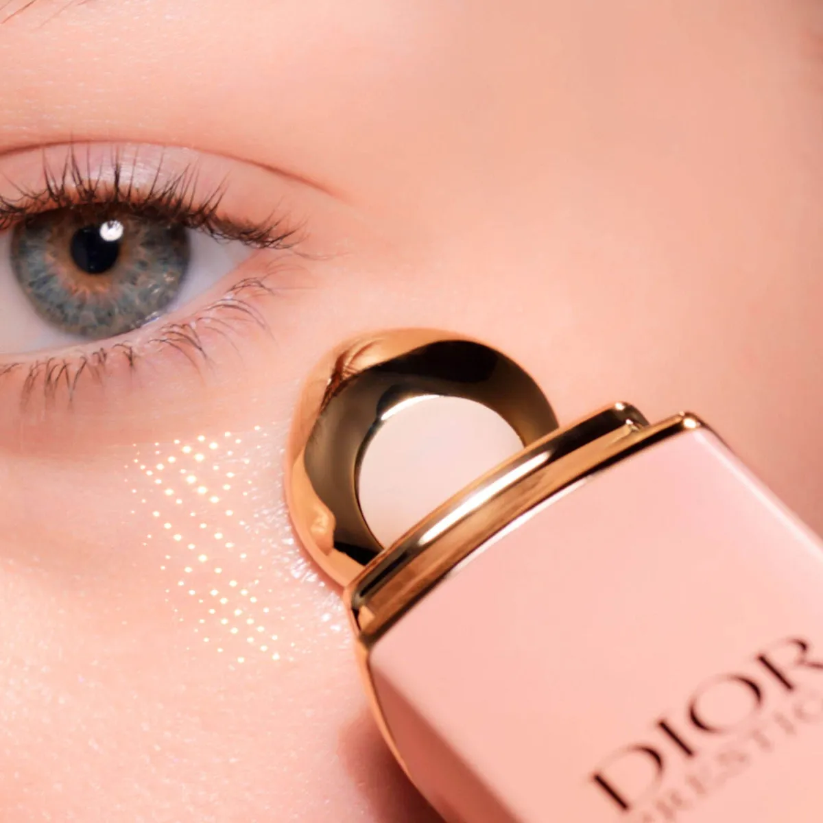 Prestige Le Micro-Sérum de Rose Yeux Activated sold by Edgars product image thumbnail 4