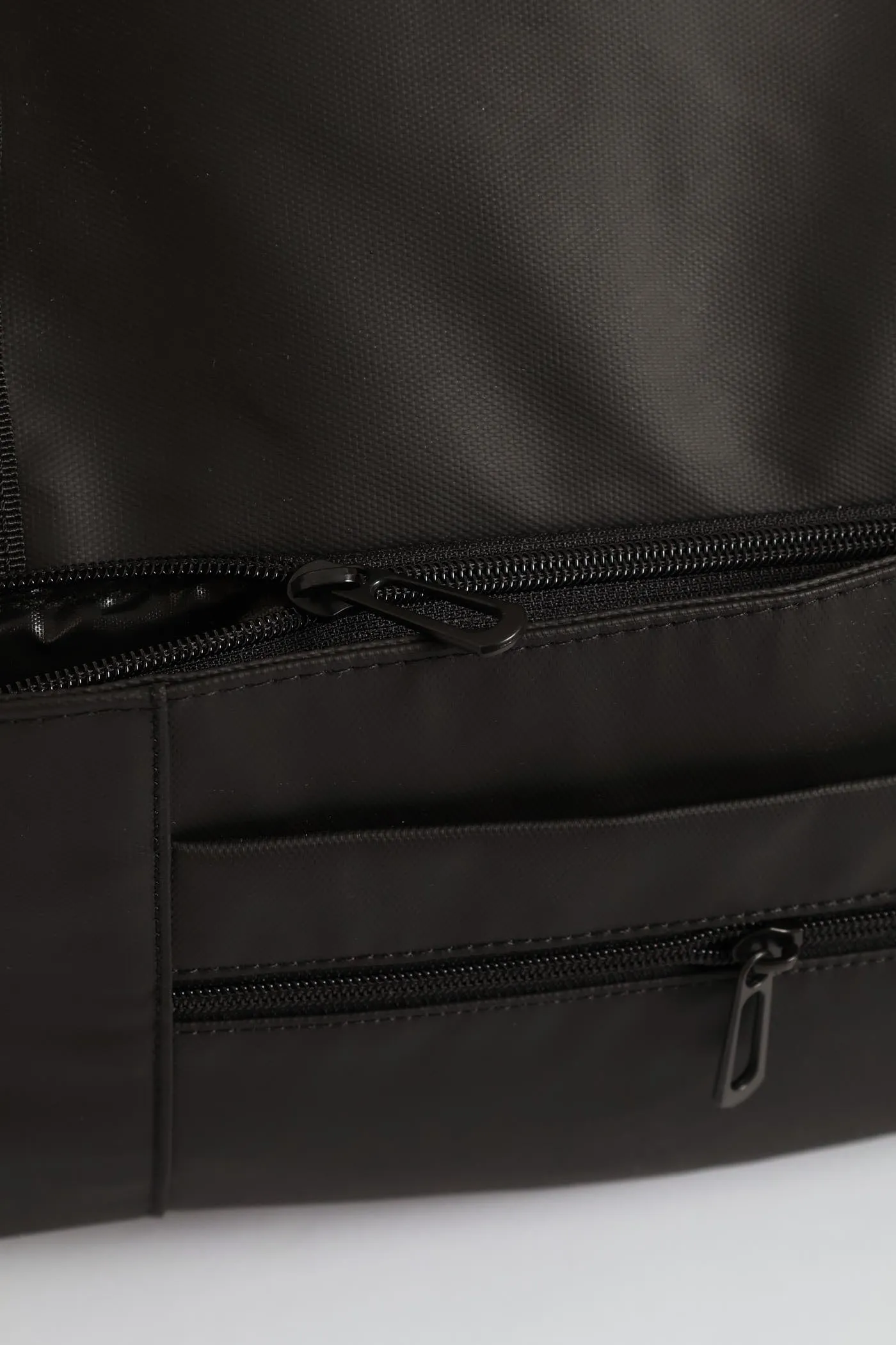 3 In 1 Duffle Backpack Suit Bag - Black sold by Edgars product image thumbnail 5