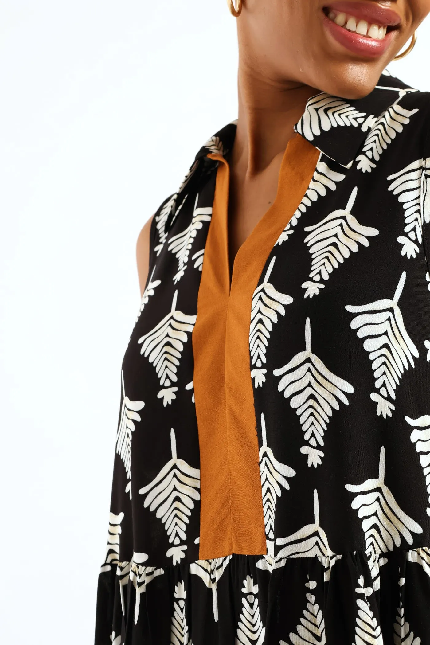 Half Placket Collar Border Print Shift Midi Dress - Black/Beige sold by Edgars product image thumbnail 4