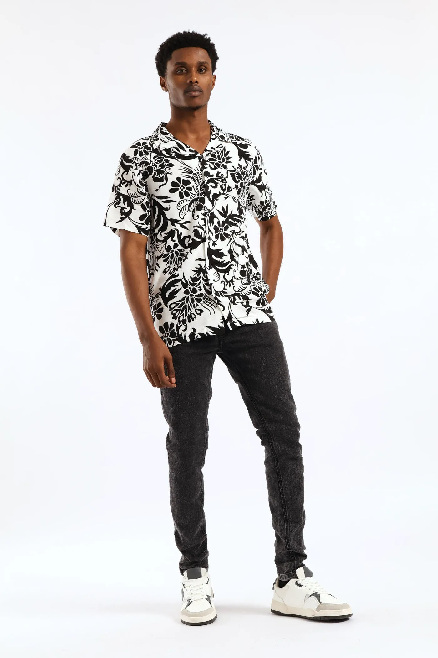 Resort Viscose Shirt - White/Black sold by Edgars product image thumbnail 5