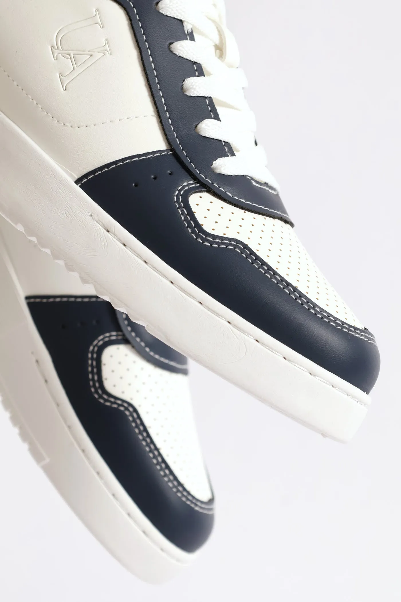 Ua Vector 1 Nubuck Sneaker - White/Navy sold by Edgars