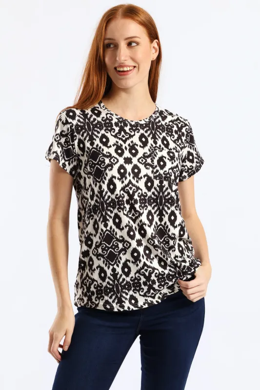 Print Pocket Tee - Cream/Black made by Edgars