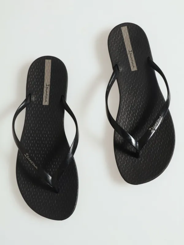 Wave Thong Sandal - Black sold by Edgars 
