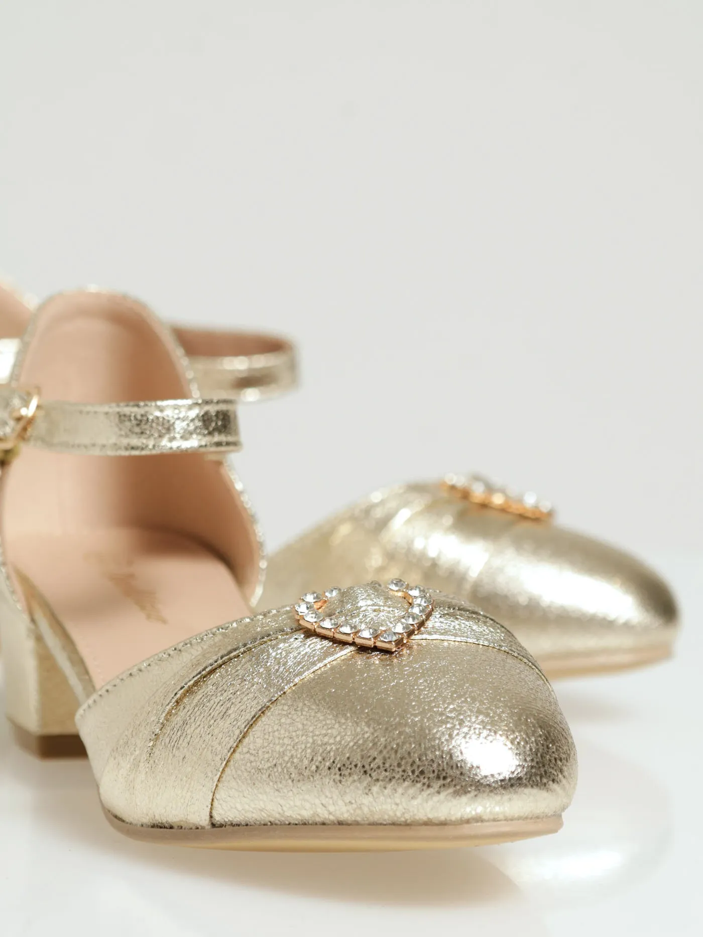 Girls Gold Occassion Heel sold by Edgars product image thumbnail 5