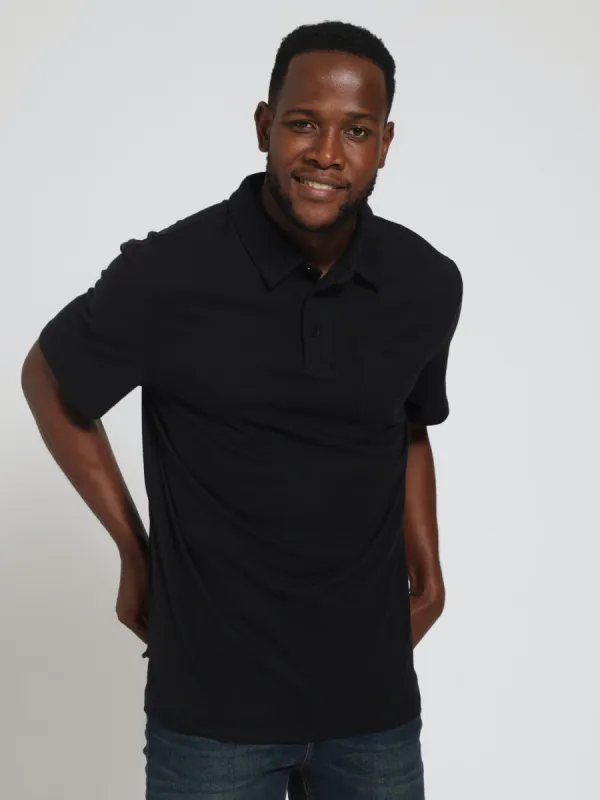 Collar Golfer - Black sold by Edgars