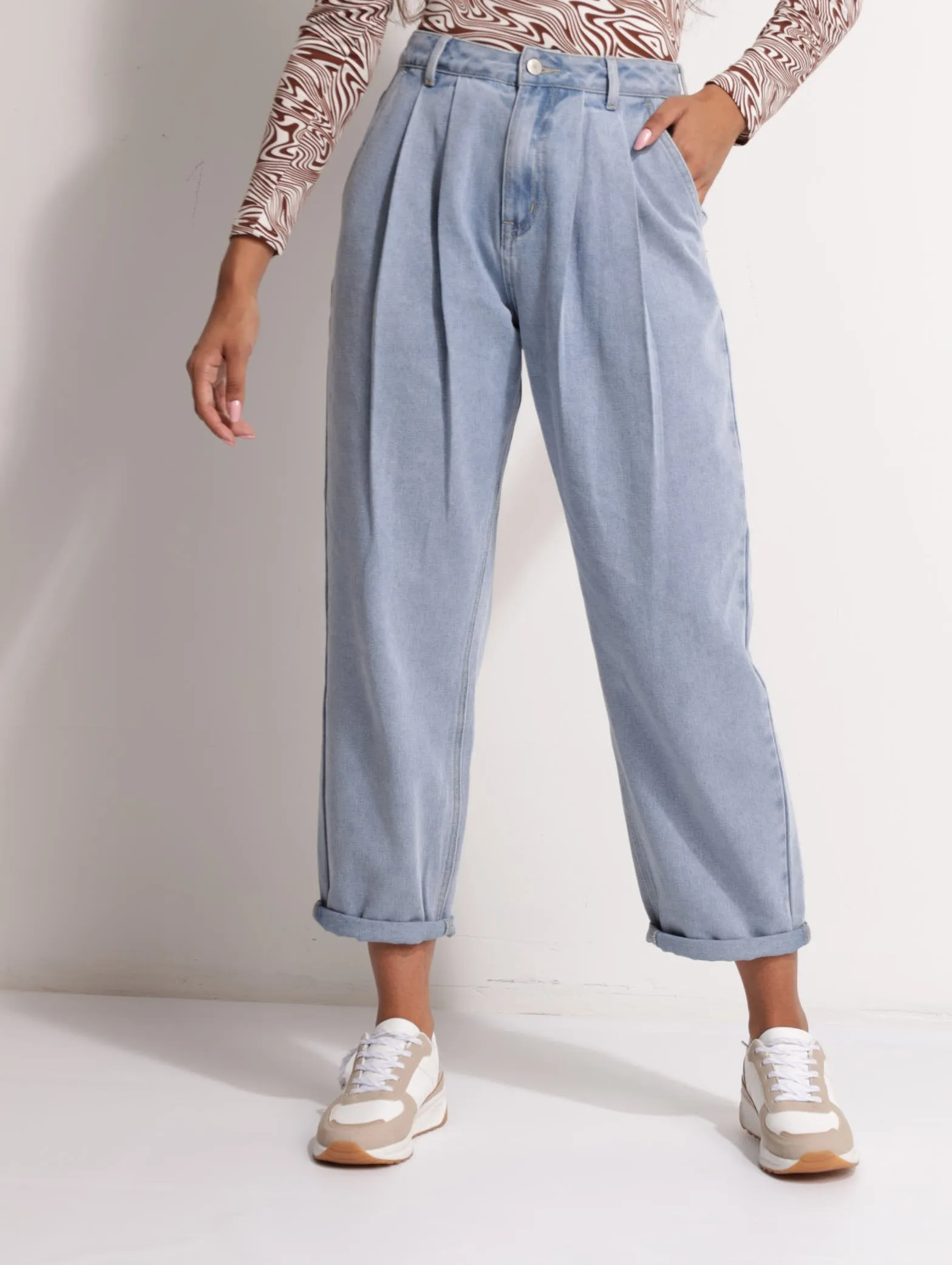 Ladies Double Pleated Balloon Jean - Light Wash sold by Edgars