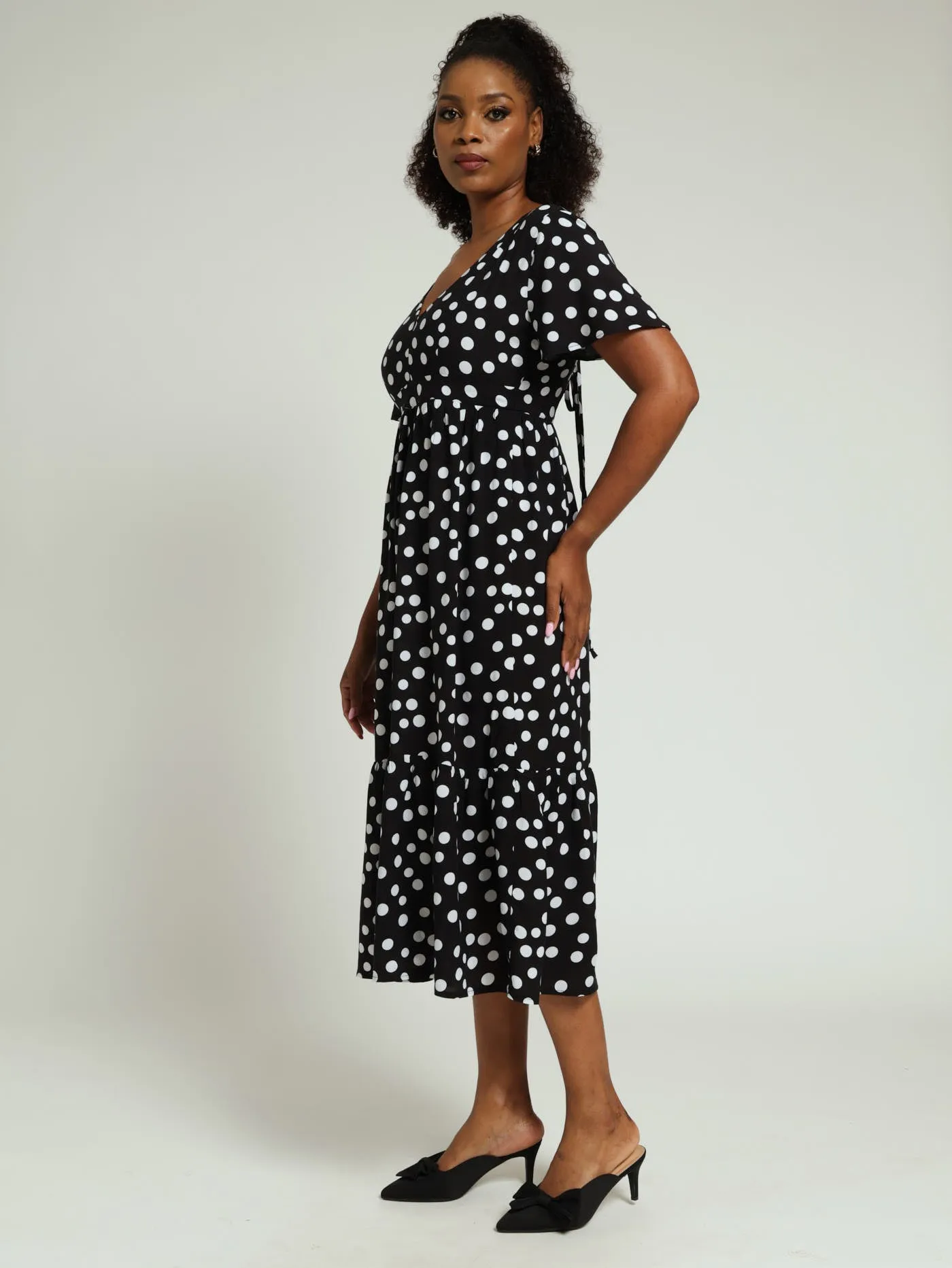 V-Neck Midi Dress With Lace Detail - Black/White sold by Edgars product image thumbnail 2