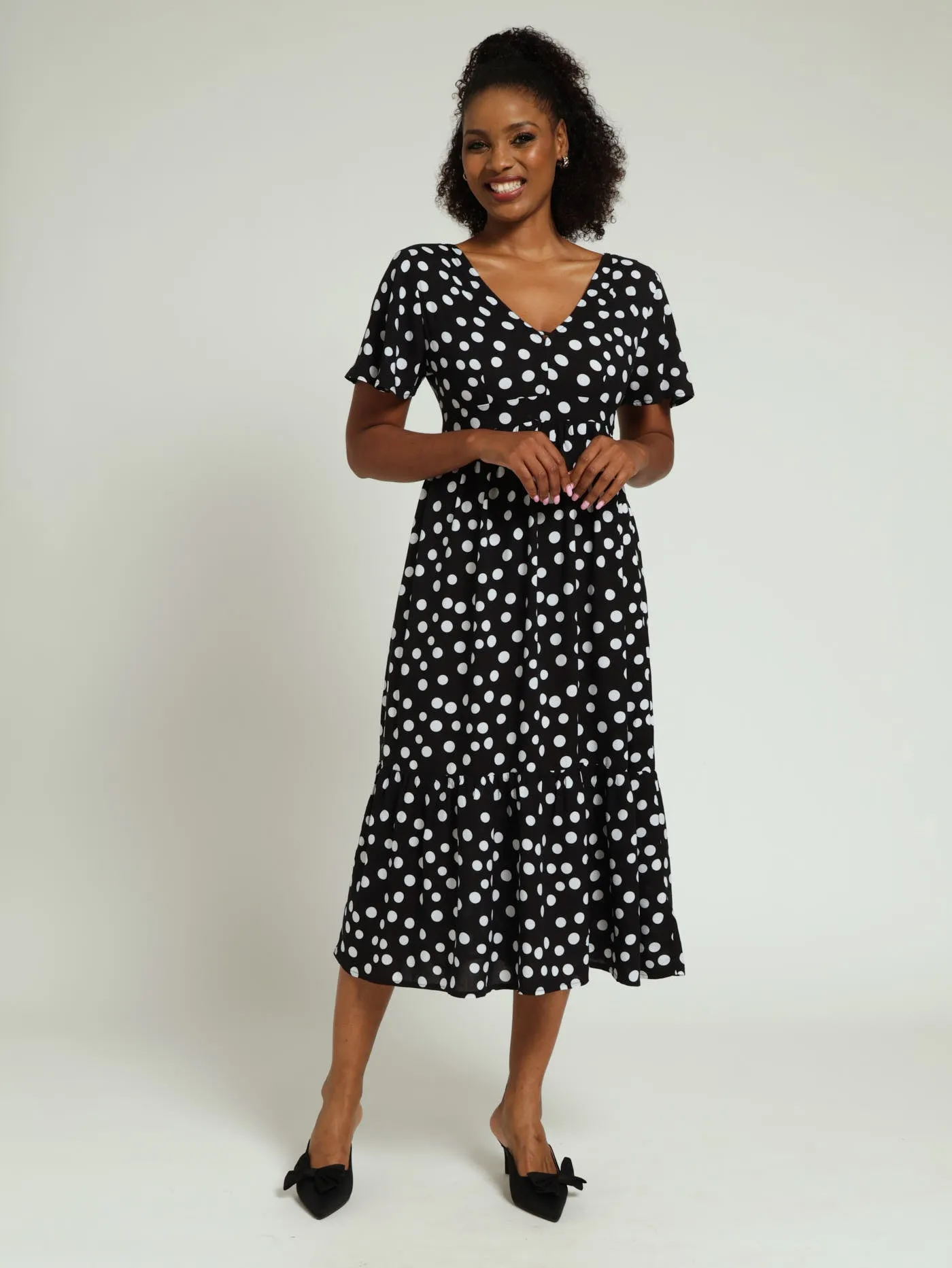 V-Neck Midi Dress With Lace Detail - Black/White sold by Edgars