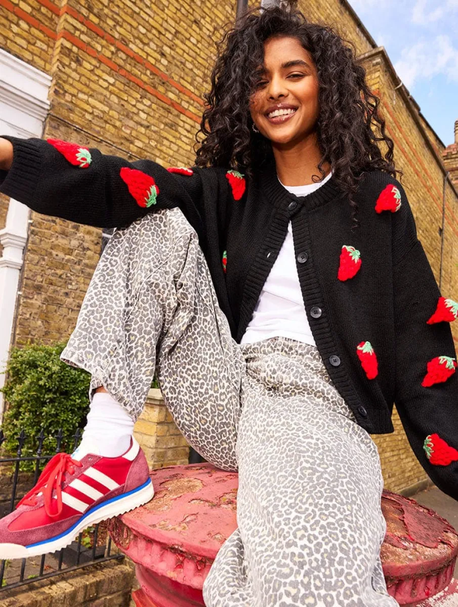 Strawberry Applique Black Knitted Cardigan | Parallel