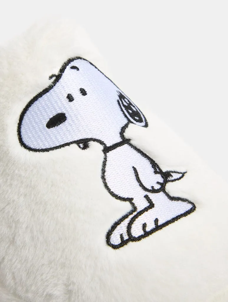 Snoopy x Skinnydip Slippers sold by Skinnydip London product image thumbnail 5