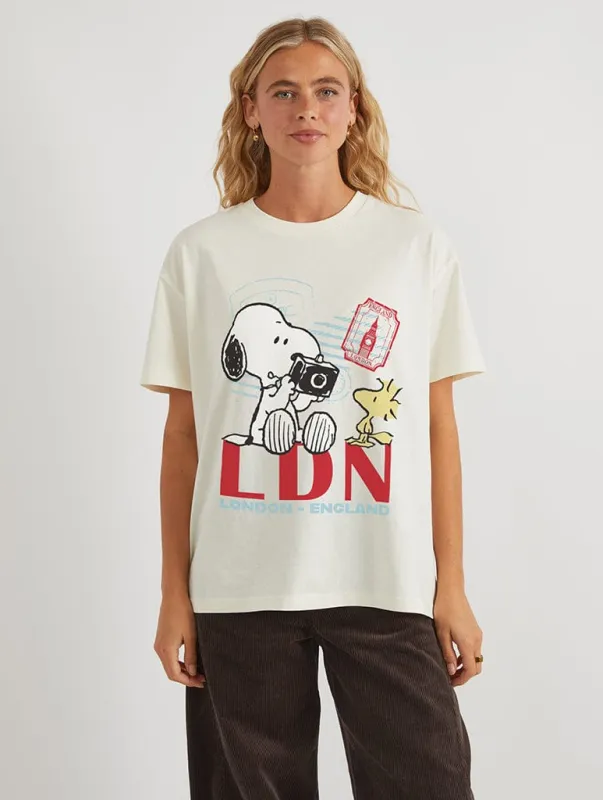 Peanuts x Skinnydip Snoopy Scrapbook T-Shirt In White made by Skinnydip London