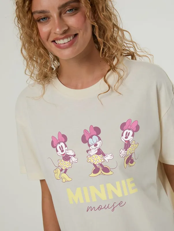 Disney Minnie Mouse Pose T-Shirt In White made by Skinnydip London