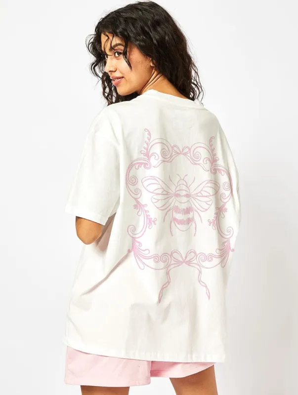 Regency Bee T-Shirt In White made by Skinnydip London