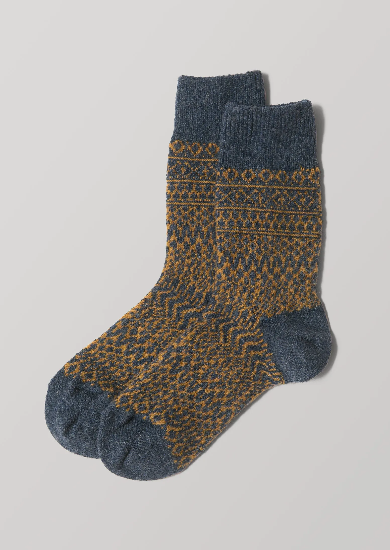 Nishiguchi Kutsushita Wool Jacquard Socks | Navy sold by TOAST