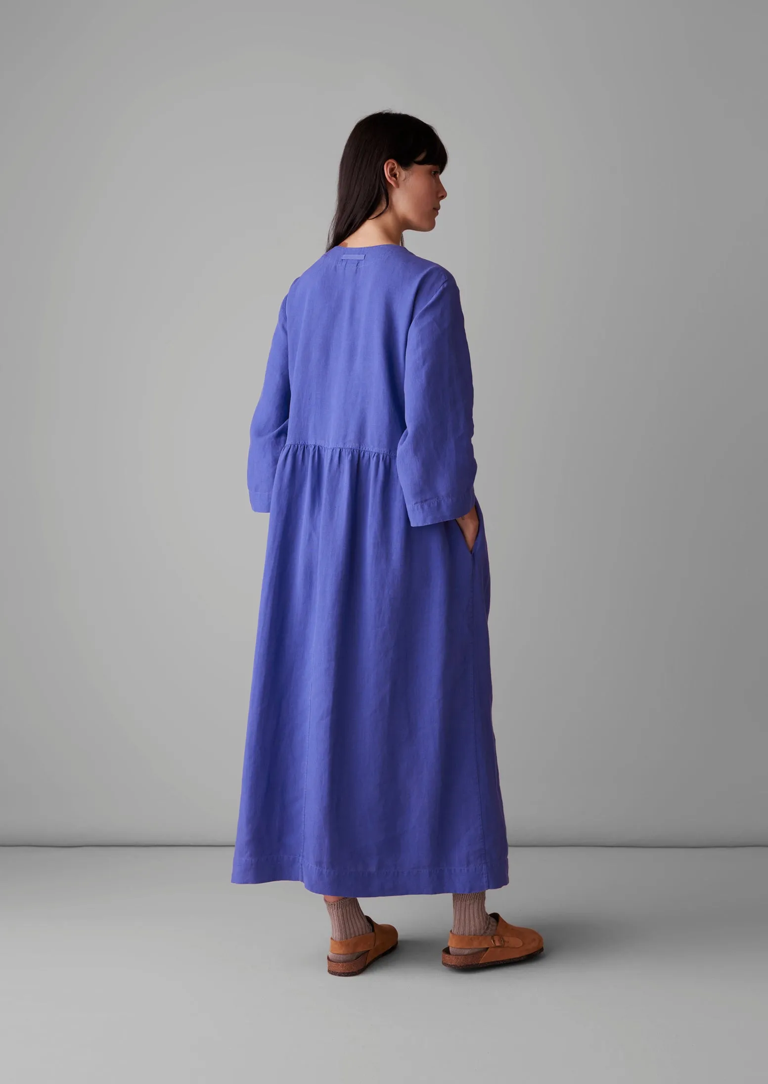 V-Neck Garment Dyed Linen Dress | Bilberry sold by TOAST product image thumbnail 5