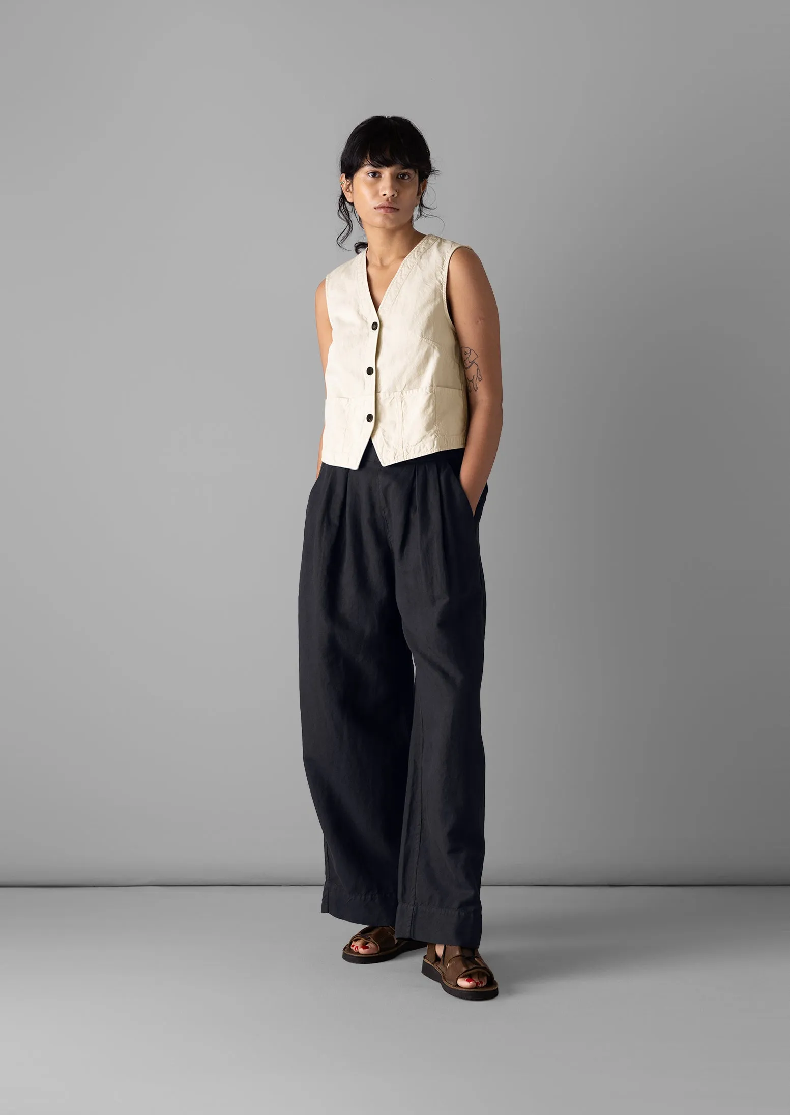 Long linen vest