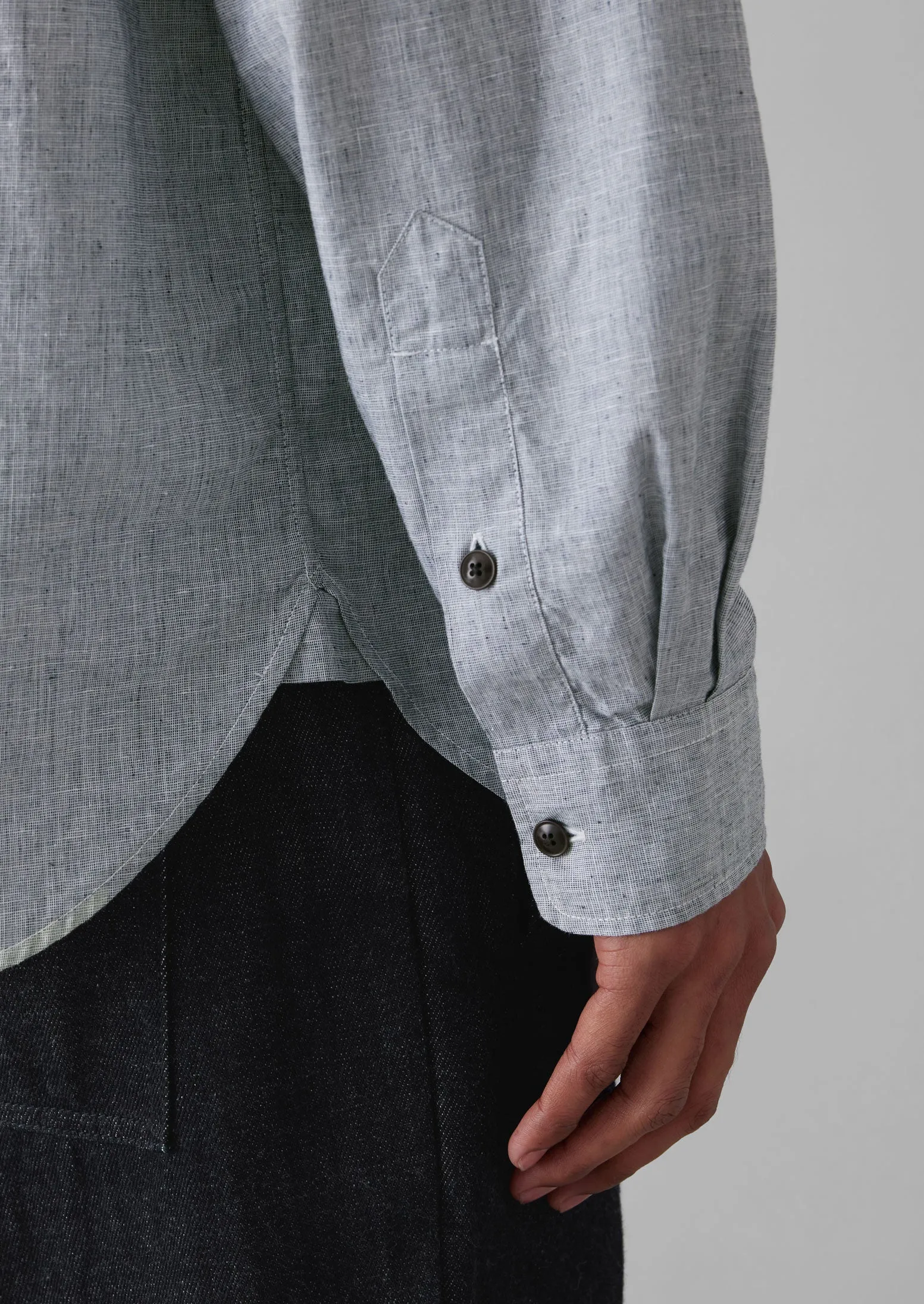 Chambray Cotton Linen Shirt | Charcoal sold by TOAST product image thumbnail 3