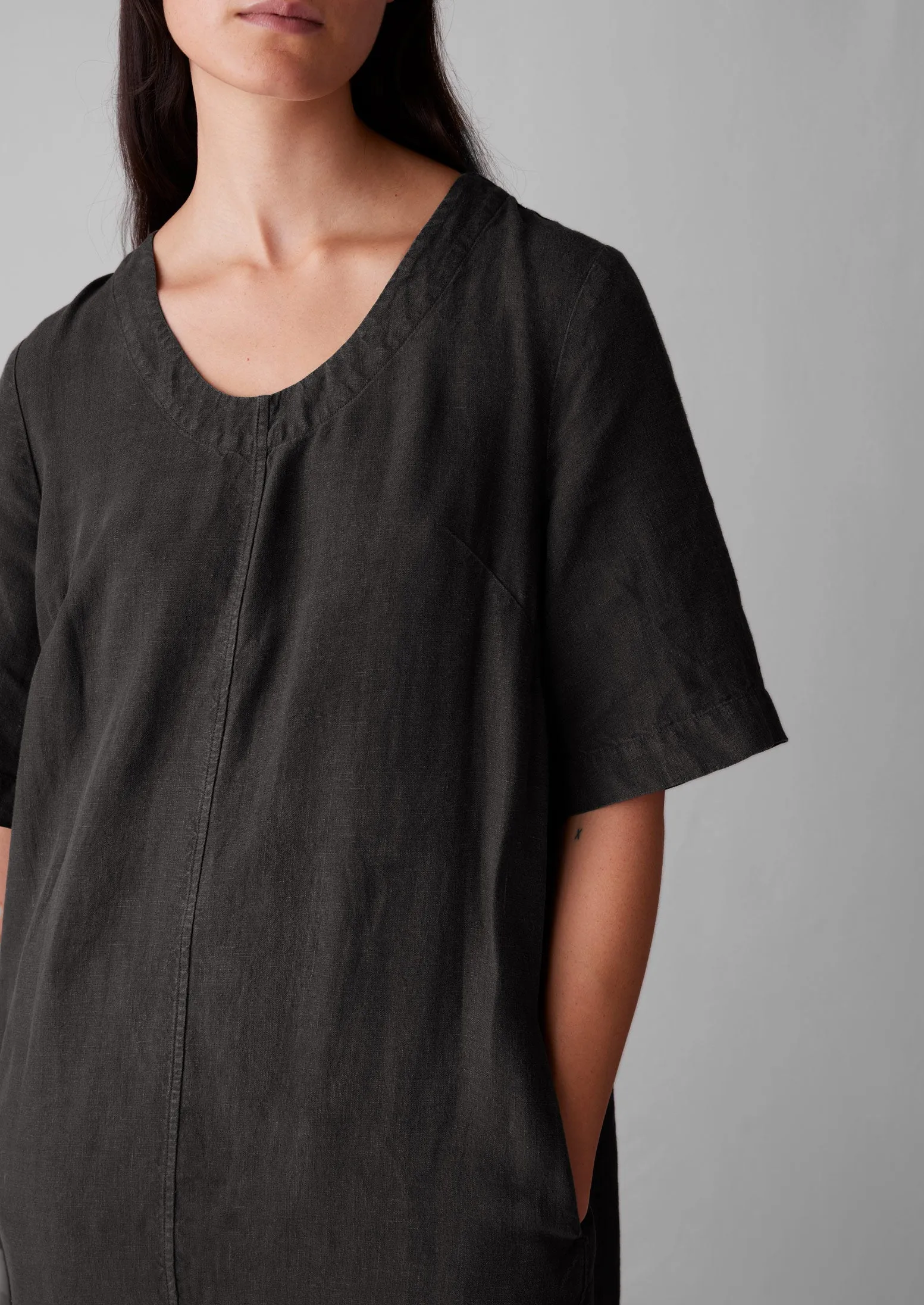 Scoop Neck Garment Dyed Linen Dress | Black Coffee sold by TOAST product image thumbnail 2
