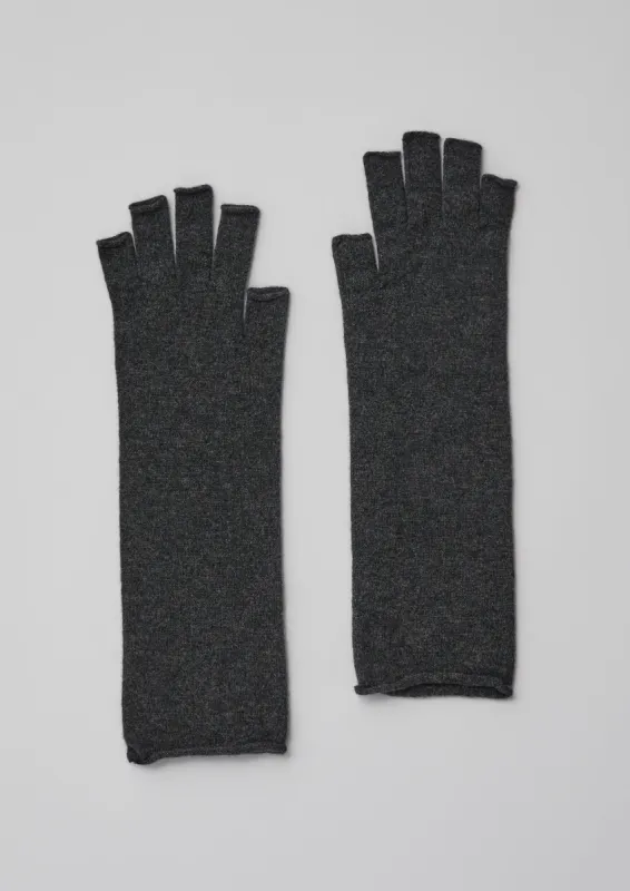 Nishiguchi Kutsushita Merino Tipless Gloves | Anthracite sold by TOAST