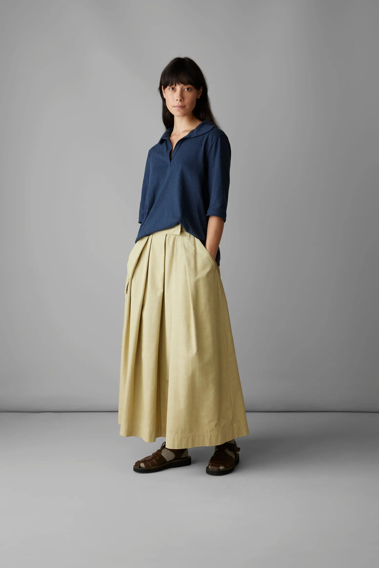 Round Collar Cotton Hemp Tee | Liquorice Navy sold by TOAST product image thumbnail 3