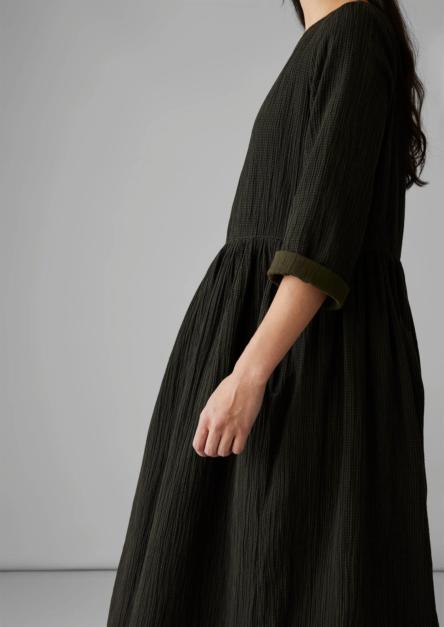Freya Crinkle Organic Cotton Dress | Darkest Olive sold by TOAST product image thumbnail 4