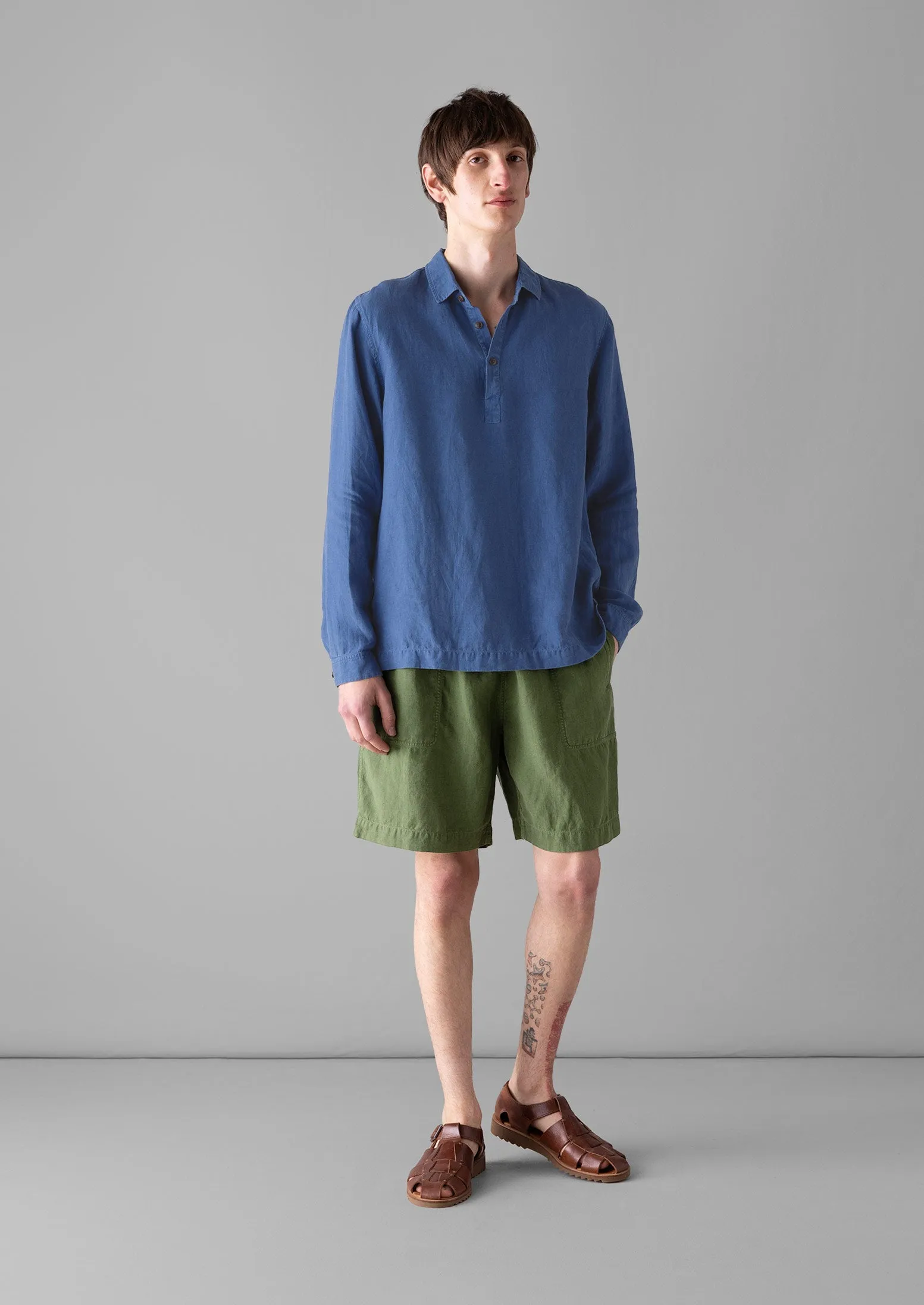 Garment Dyed Linen Drawstring Shorts | Propagator Green sold by TOAST product image thumbnail 2