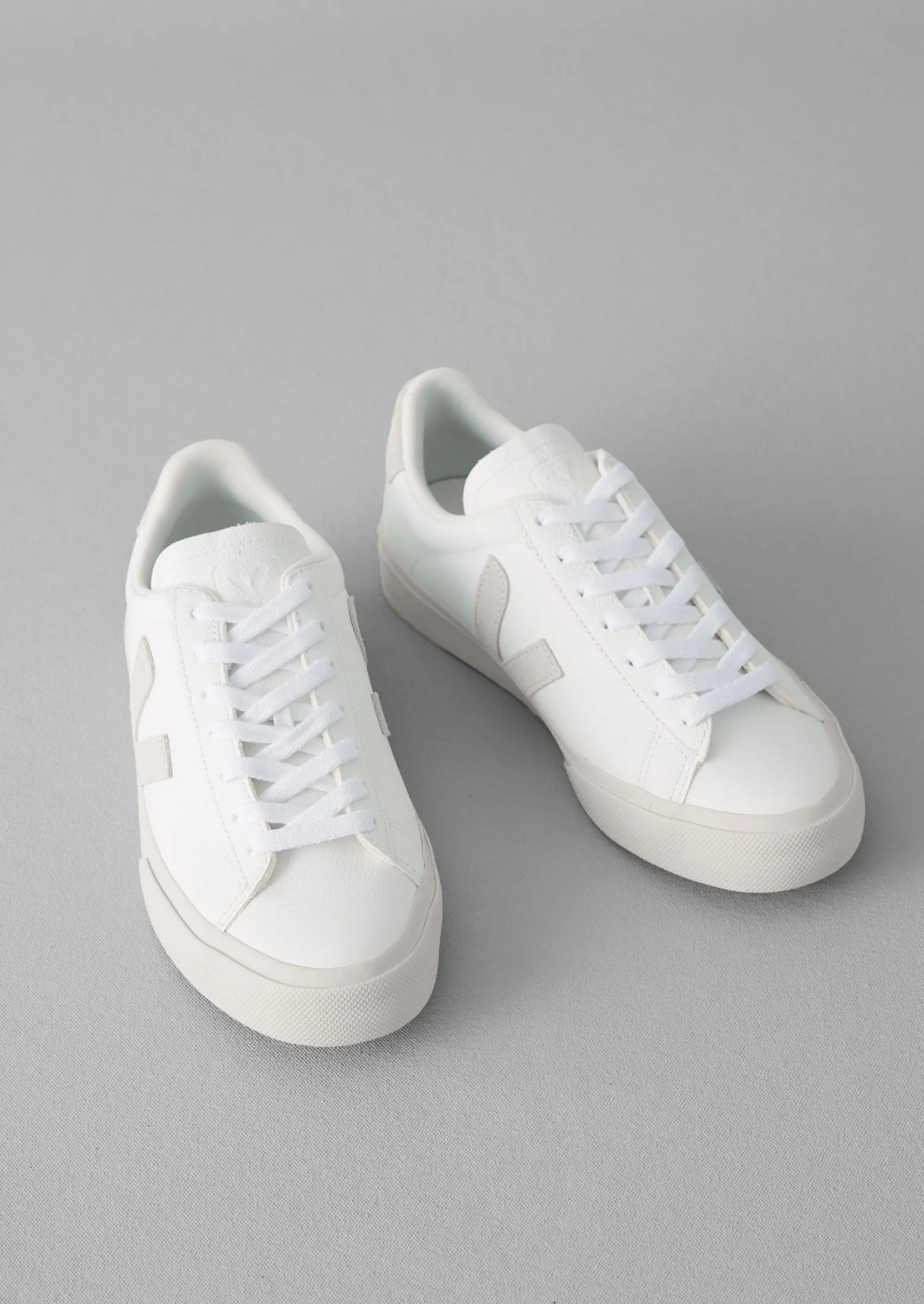 Veja Campo Trainers | White/Natural sold by TOAST