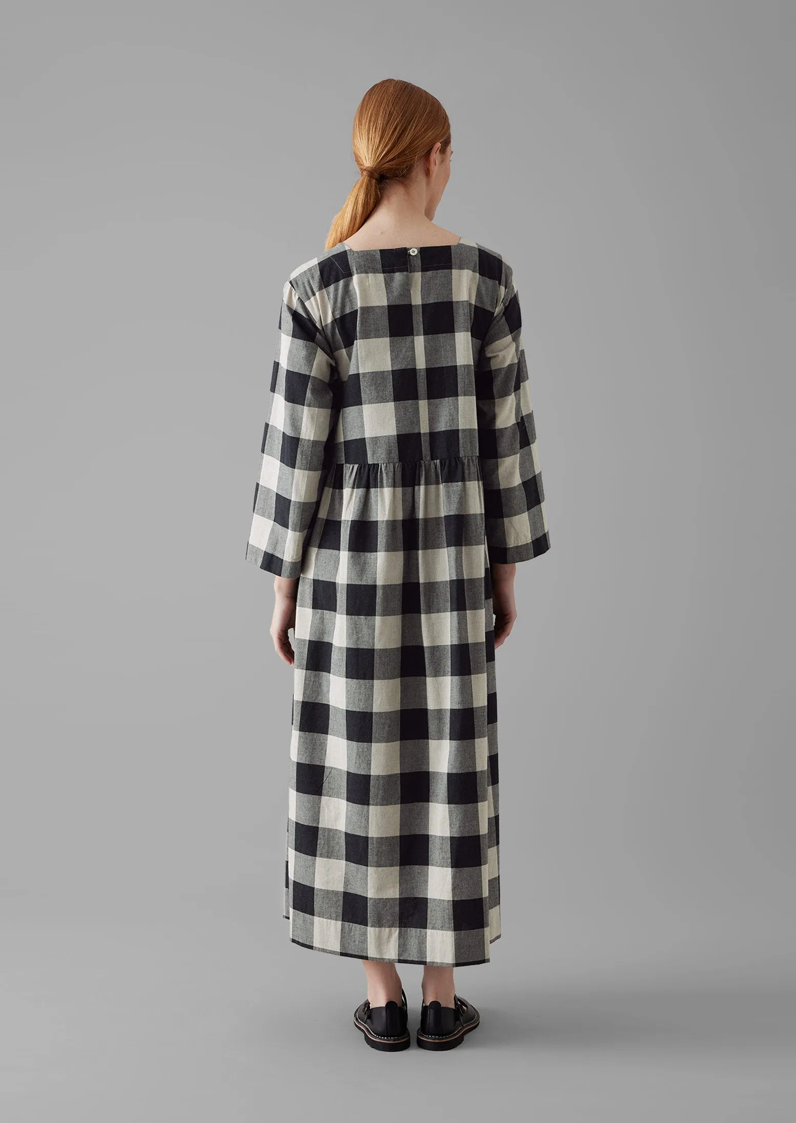 Macro Gingham Cotton Cashmere Dress | Onyx/Ecru sold by TOAST product image thumbnail 4