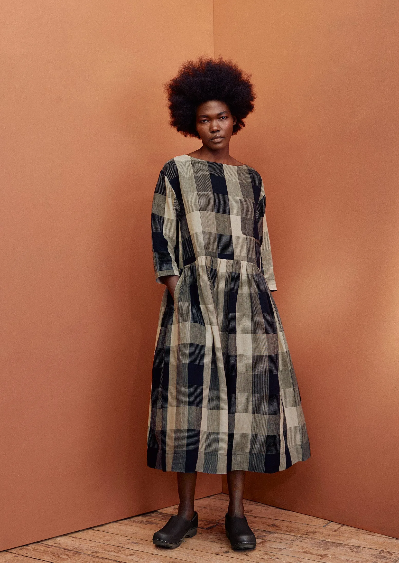 Oversized Landscape Check Linen Dress | Charcoal/Oat sold by TOAST product image thumbnail 2