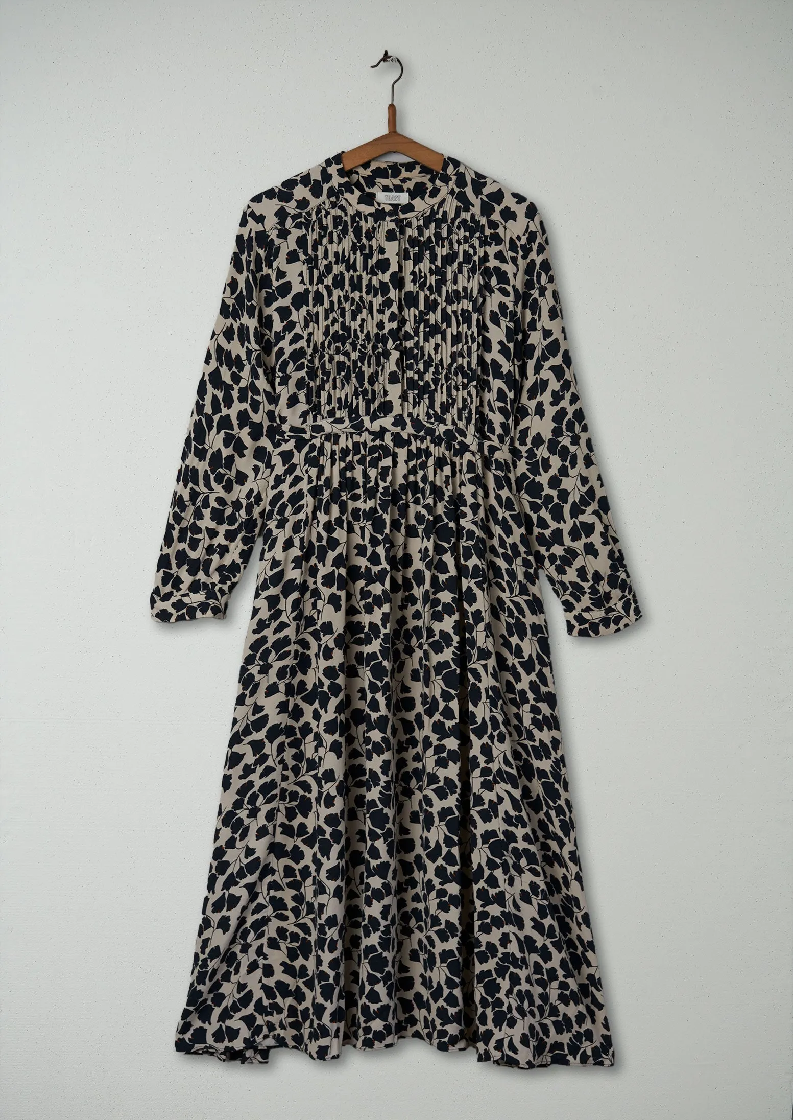 Reworn Trailing Leaf Pintuck Dress Size 12 (440) | Multi sold by TOAST