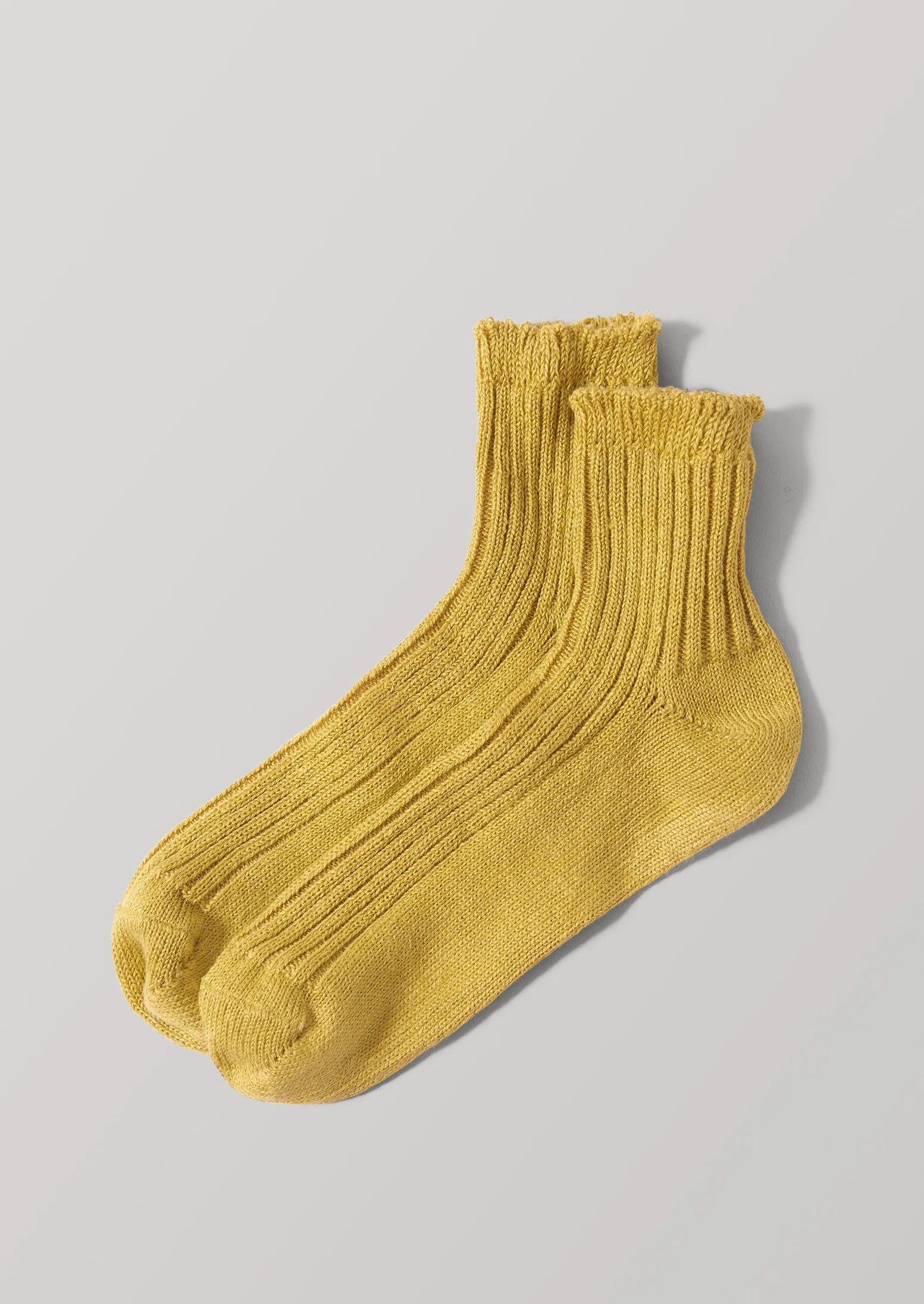 Nishiguchi Kutsushita Linen Socks | Yellow sold by TOAST