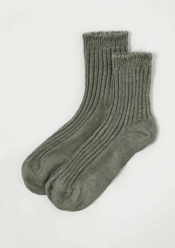Nishiguchi Kutsushita Linen Socks | Grey sold by TOAST
