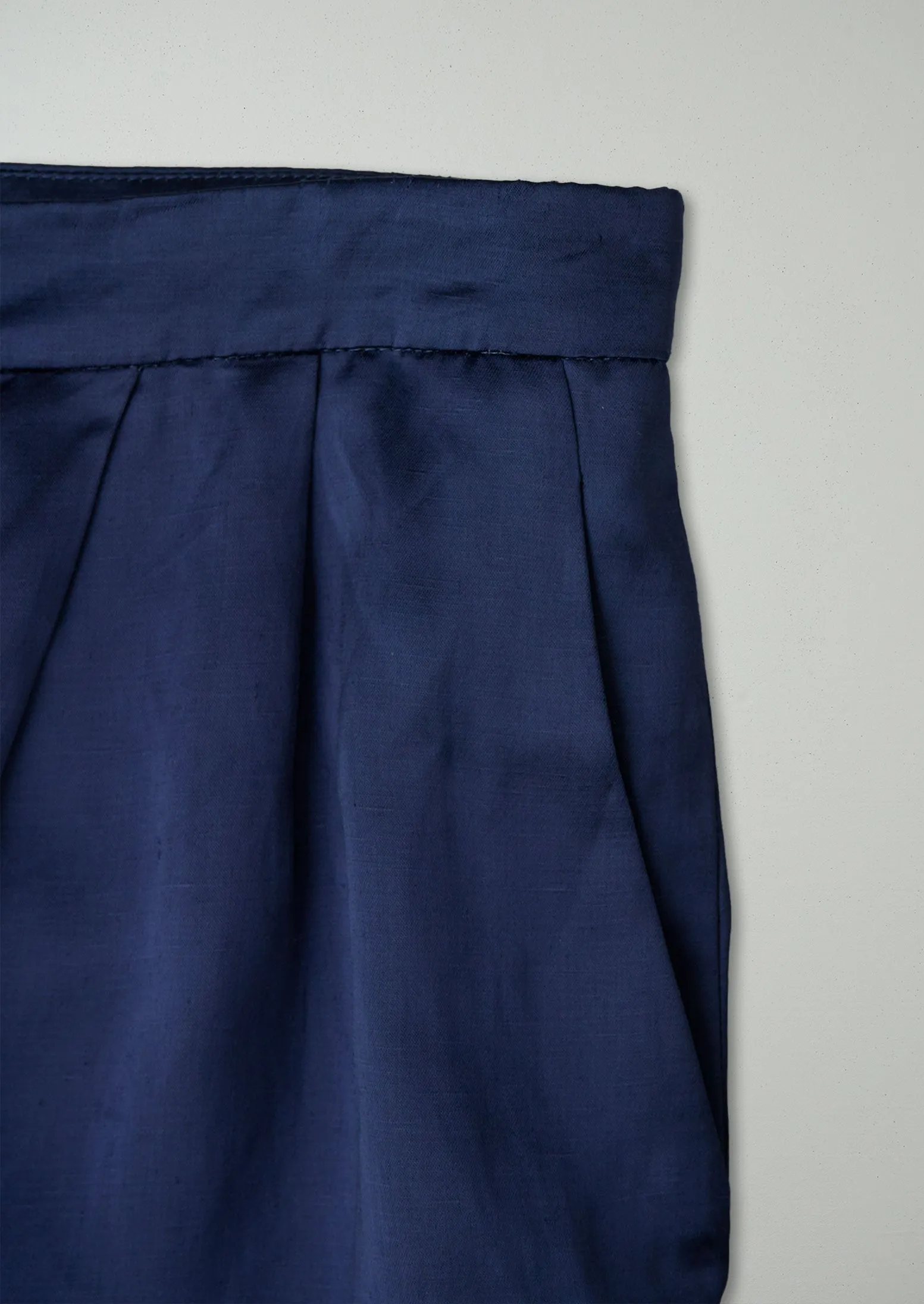 Reworn Satin Pleat Culottes Size 18 (367) | Blue sold by TOAST product image thumbnail 2